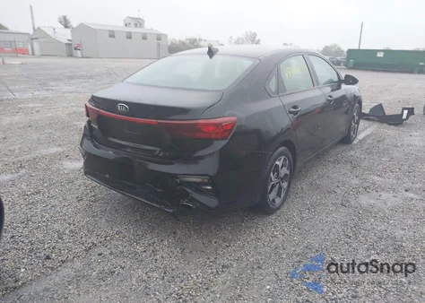 2021 Kia Forte Lxs из США, поврежденный, VIN 3KPF24AD7ME281238